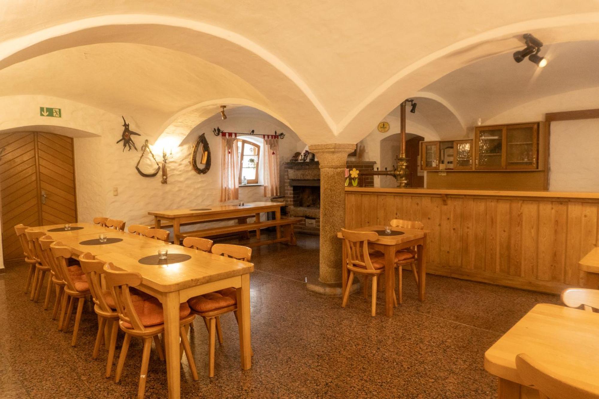 Landgasthof - Braukeller - Fattigau Oberkotzau Dış mekan fotoğraf