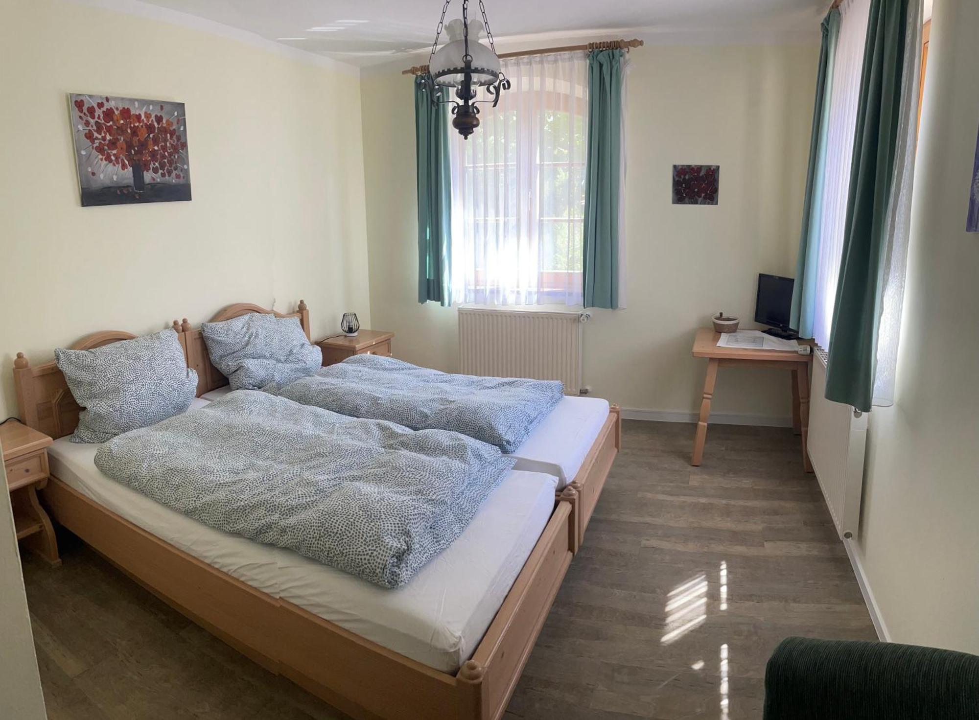Landgasthof - Braukeller - Fattigau Oberkotzau Dış mekan fotoğraf
